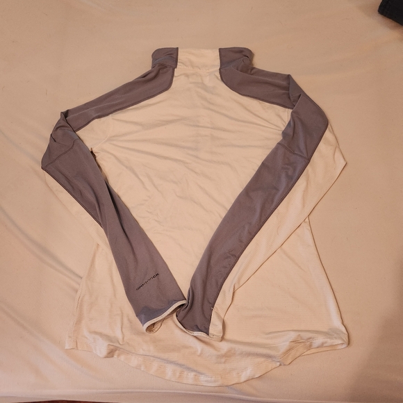 Ladies Columbia Omni-Wick Long Sleeve Quarter Zip mock underlayer - Picture 6 of 7